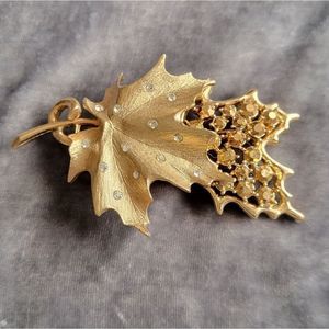 Sarah Coventry Vintage Brooch Gold Leaves Gold Stones